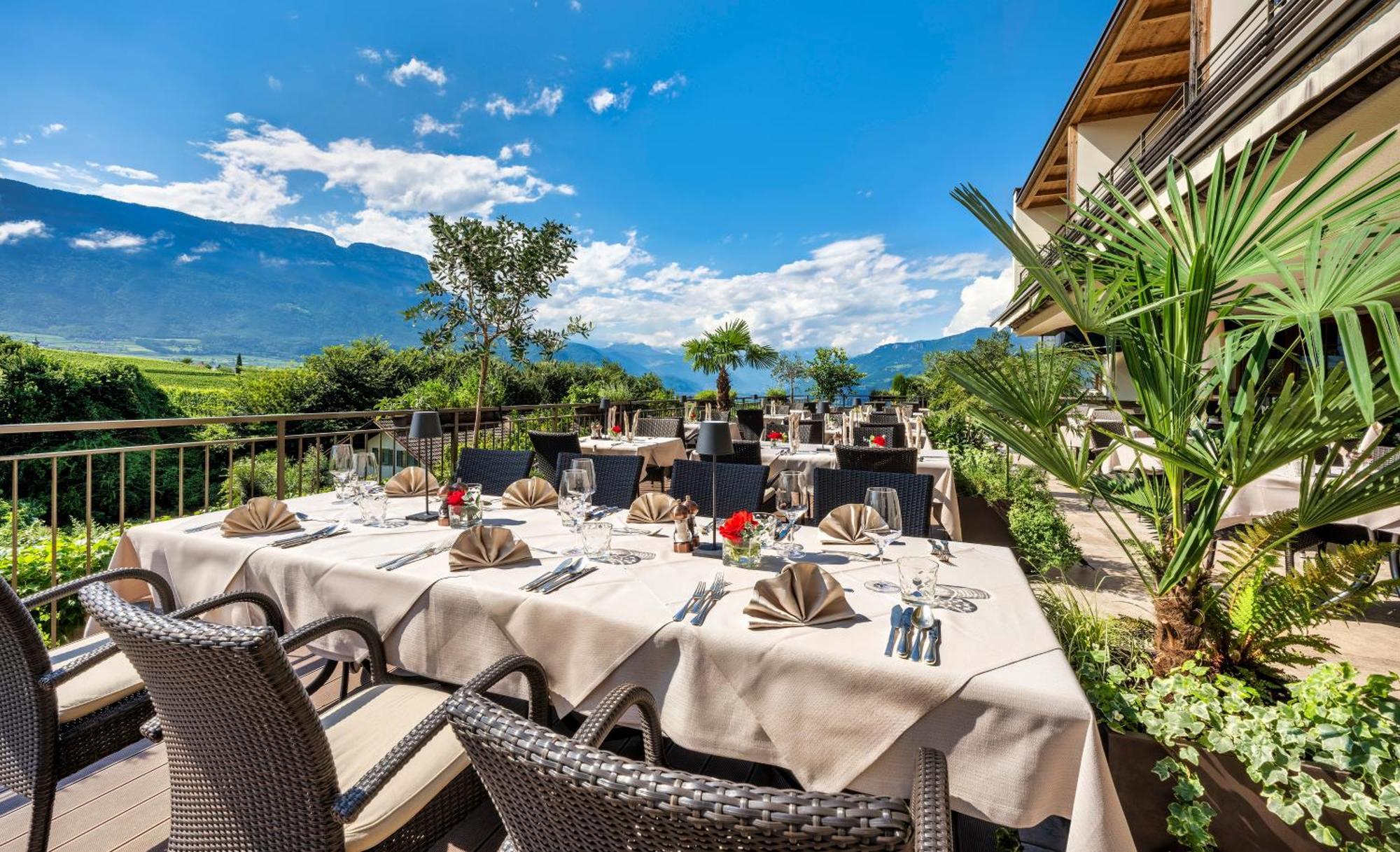 Hotel Girlanerhof Appiano Sulla Strada Del Vino Eksteriør bilde