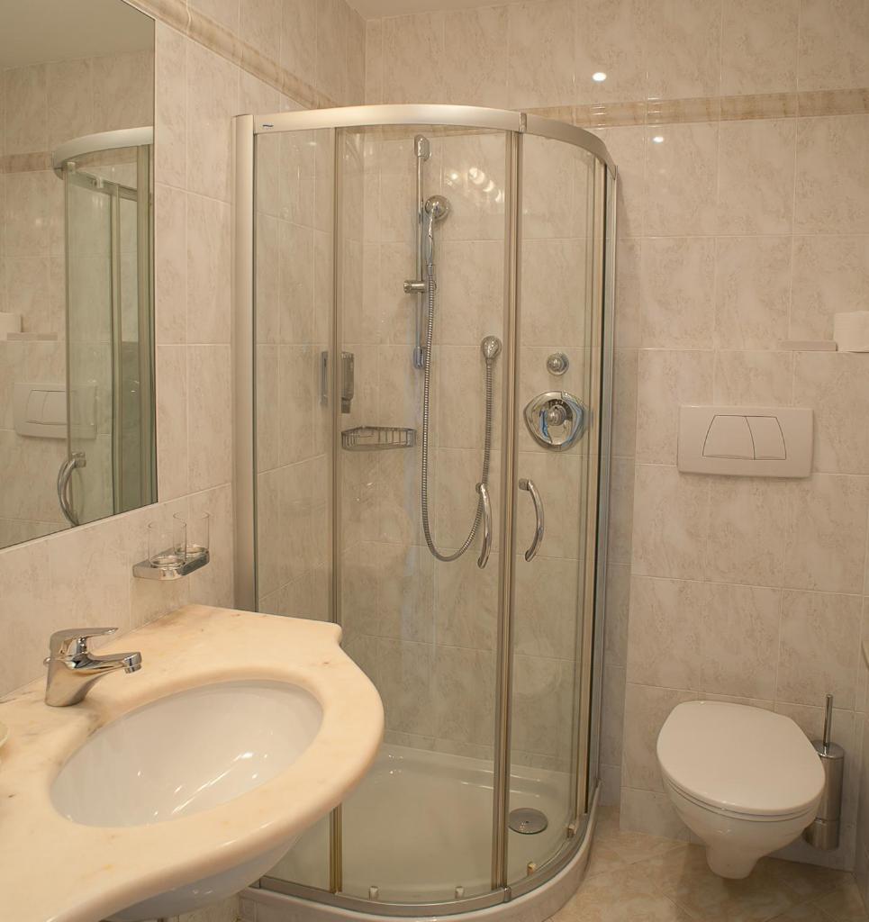 Hotel Girlanerhof Appiano Sulla Strada Del Vino Rom bilde